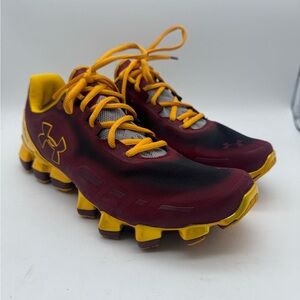 BRAND NEW RARE Under Armour Scorpio Cardinal Sneakers 1260693-625 Mens 10.5